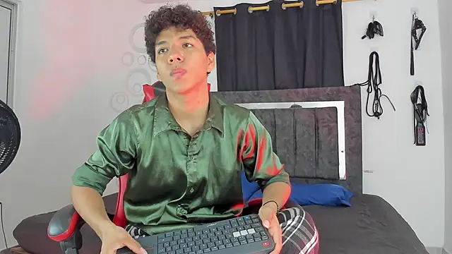 Maximiliano Khalil online show from 27, 11, 2025