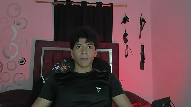 Maximiliano Khalil online show from 2, 12, 2025