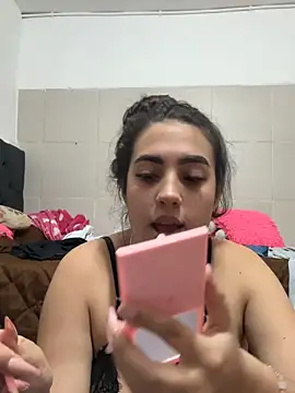 Pauli Anhell online show from 5, 11, 2025