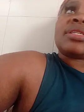 ThickLeeyanaXX online show from 23, 6, 2026