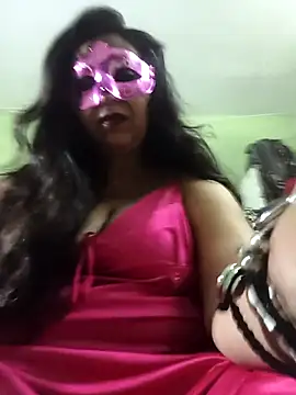 Snapshot of LOVE__RANI chatting on 8, 7, 2026 LOVE RANI online show from 8, 7, 2026
