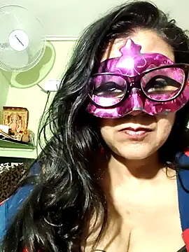 Snapshot of LOVE__RANI chatting on 24, 7, 2026 LOVE RANI online show from 24, 7, 2026