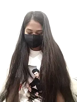 Green LaDY66 online show from 13, 11, 2025