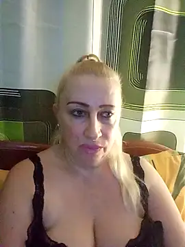 Esenia505 online show from 2, 12, 2025