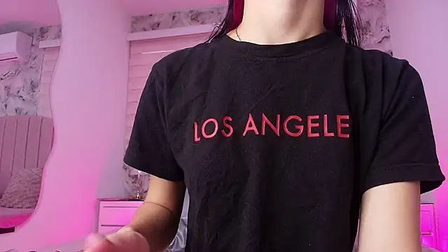 Snapshot of emma_trix chatting on 6, 4, 2026 emma trix online show from 6, 4, 2026