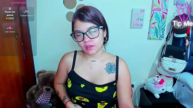 Emma boo online show from 2, 12, 2025