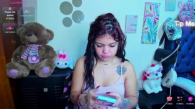 Emma boo online show from 4, 2, 2026