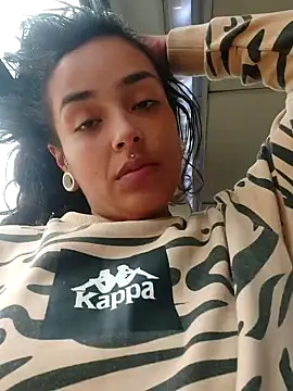 Moon And Sunn online show from 29, 10, 2025