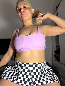 Snapshot of Romy-R-O chatting on 19, 12, 2025 Romy-R-O online show from 19, 12, 2025