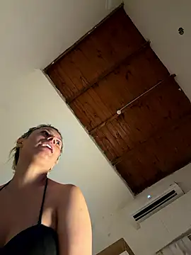 Snapshot of Romy-R-O chatting on 16, 1, 2026 Romy-R-O online show from 16, 1, 2026