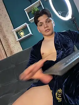 pinksmile 1 online show from 28, 3, 2026