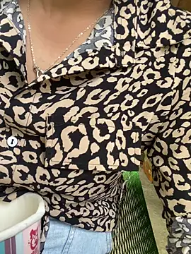 Snapshot of Nul-chal chatting on 7, 11, 2025 Nul-chal online show from 7, 11, 2025