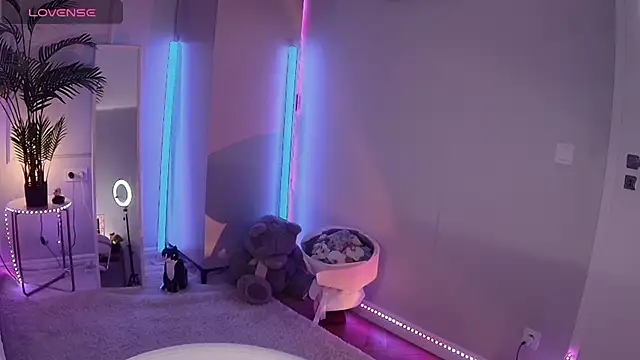 Alice Bloome online show from 30, 10, 2025