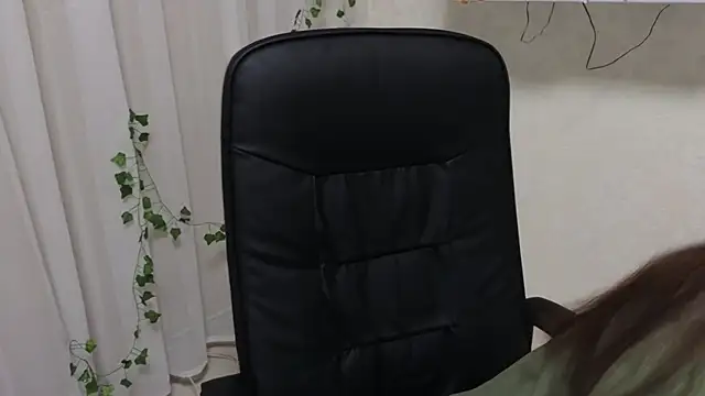 Ulyanix online show from 4, 2, 2026