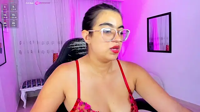 Luna Jonnes1 online show from 12, 7, 2026