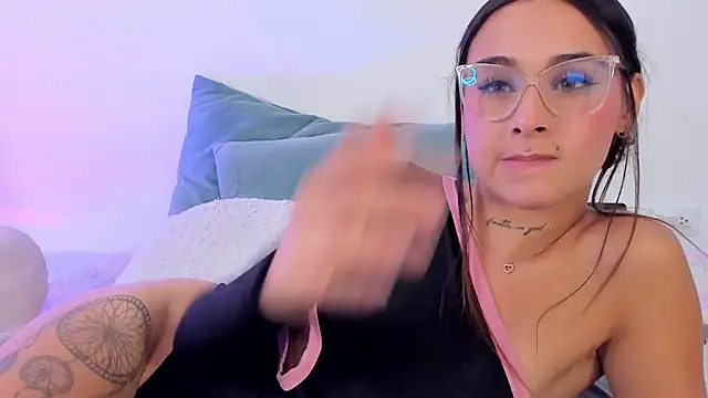 Snapshot of LahanaKimish chatting on 11, 6, 2026 LahanaKimish online show from 11, 6, 2026