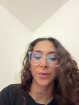 Snapshot of LahanaKimish chatting on 21, 6, 2026 LahanaKimish online show from 21, 6, 2026