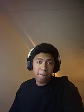 Snapshot of russ1e chatting on 29, 10, 2025 russ1e online show from 29, 10, 2025