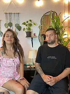 MailynAndNick online show from 25, 6, 2026