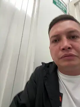 NathanielLux29 online show from 7, 11, 2025