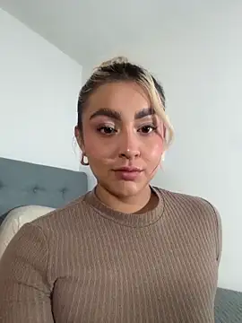 Elina Hills online show from 27, 11, 2025