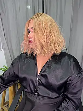 melani ferraraa  online show from 19, 7, 2026