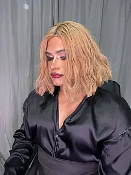 melani ferraraa  online show from 20, 7, 2026