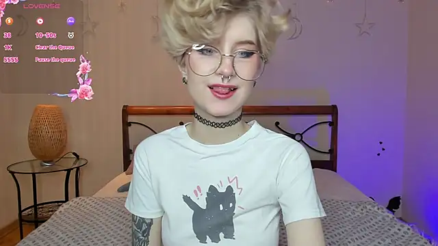 Snapshot of Angel_Julles chatting on 6, 11, 2025 Angel Julles online show from 6, 11, 2025