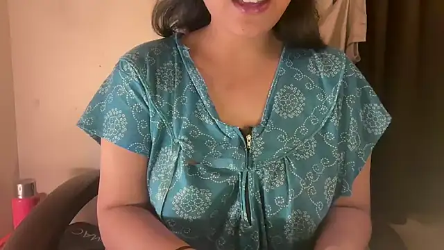Snapshot of Shilpa_7 chatting on 28, 4, 2026 Shilpa 7 online show from 28, 4, 2026