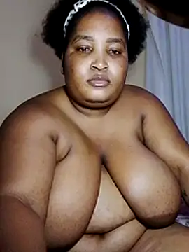 MassiveBoobsxxxx online show from 24, 11, 2025