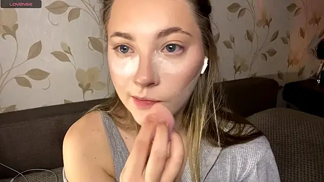 OrethaEredia online show from 2, 12, 2025