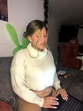 Crystall 15 online show from 3, 12, 2025