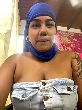 Snapshot of kadira6_ chatting on 7, 1, 2026 kadira6 online show from 7, 1, 2026