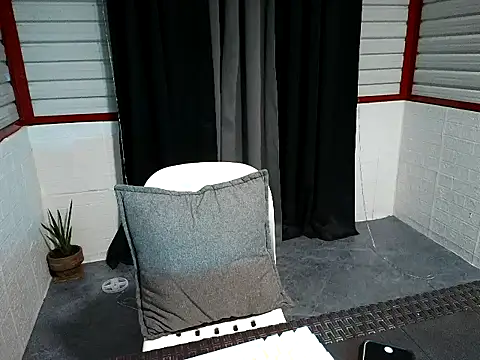 xwildflowerx online show from 11, 3, 2026