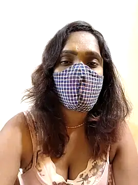 Snapshot of Queen-dhivya chatting on 21, 12, 2025 Queen-dhivya online show from 21, 12, 2025