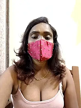 Snapshot of Queen-dhivya chatting on 8, 1, 2026 Queen-dhivya online show from 8, 1, 2026