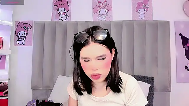 ClaudiaSophia online show from 4, 8, 2026