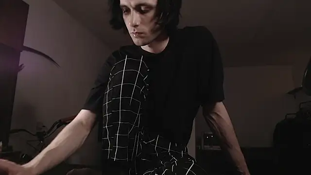 Snapshot of morrowless chatting on 8, 11, 2025 morrowless online show from 8, 11, 2025