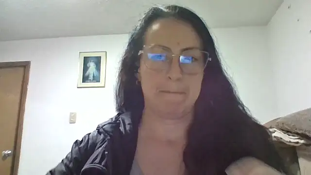 Lauryn Jones online show from 28, 4, 2026
