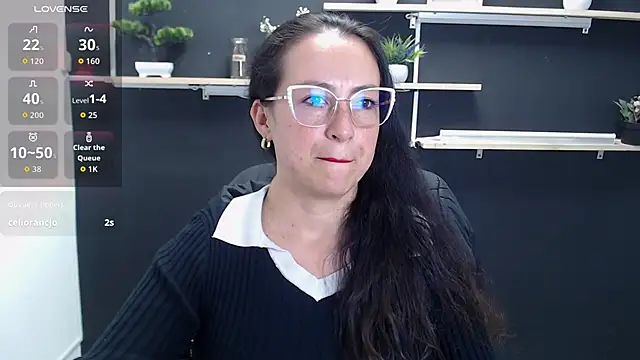 Lauryn Jones online show from 22, 6, 2026