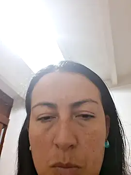 Lauryn Jones online show from 13, 7, 2026