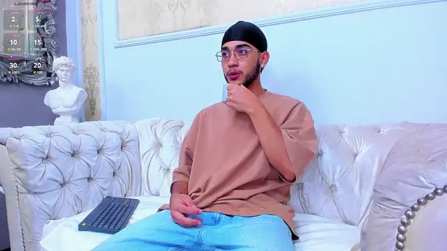 MatteoRicci  online show from 4, 11, 2025