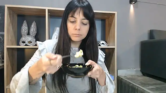 mickystrumia23 online show from 6, 7, 2026