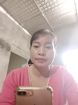 Kiuwi-omao online show from 2, 11, 2025