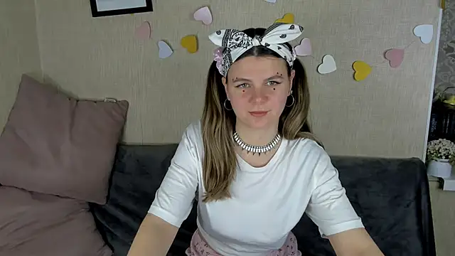 Zorianaa online show from 4, 5, 2026