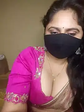 Snapshot of mouni499 chatting on 27, 7, 2026 mouni499 online show from 27, 7, 2026