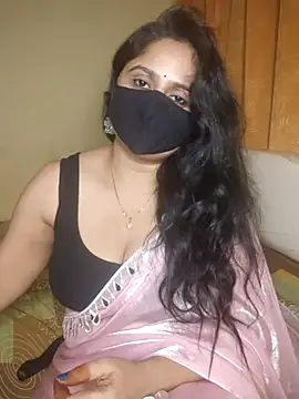 Snapshot of mouni499 chatting on 28, 7, 2026 mouni499 online show from 28, 7, 2026