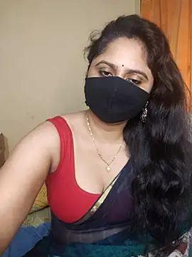 Snapshot of mouni499 chatting on 30, 7, 2026 mouni499 online show from 30, 7, 2026