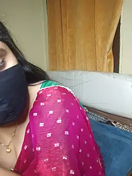 mouni499 online show from 4, 8, 2026