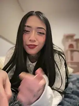 JIORYOvO online show from 3, 2, 2026